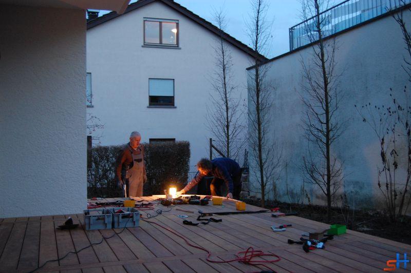 Terrasse 2014 Endmontage spätabends.jpg